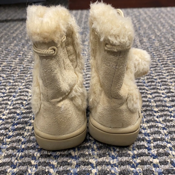 Cute Infant Size 1 Boots - Picture 4 of 5